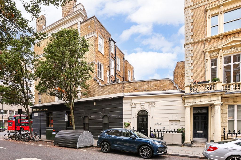 Property photo 2 of 14 External