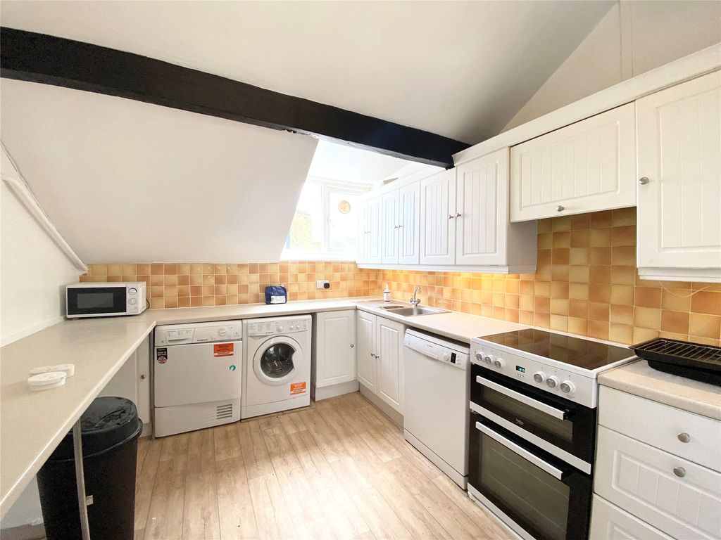 Property photo 3 of 13 Picture No. 32