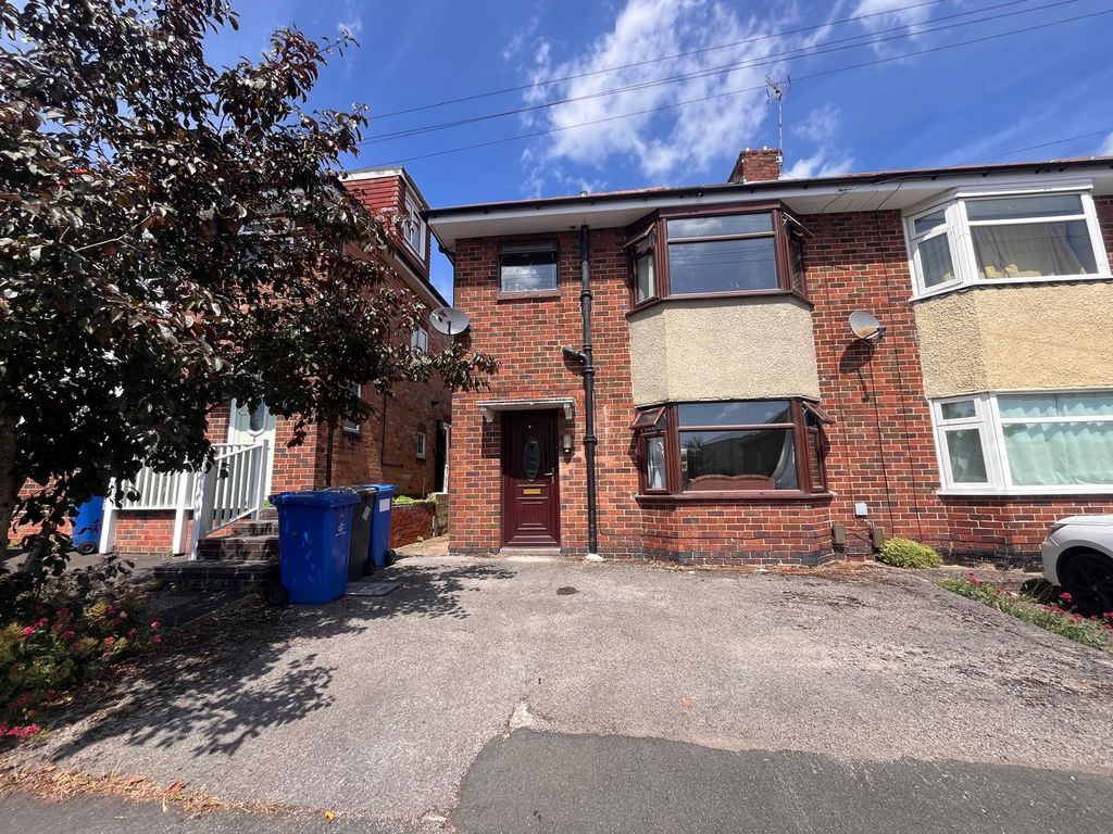 Property photo 1 of 11 Front