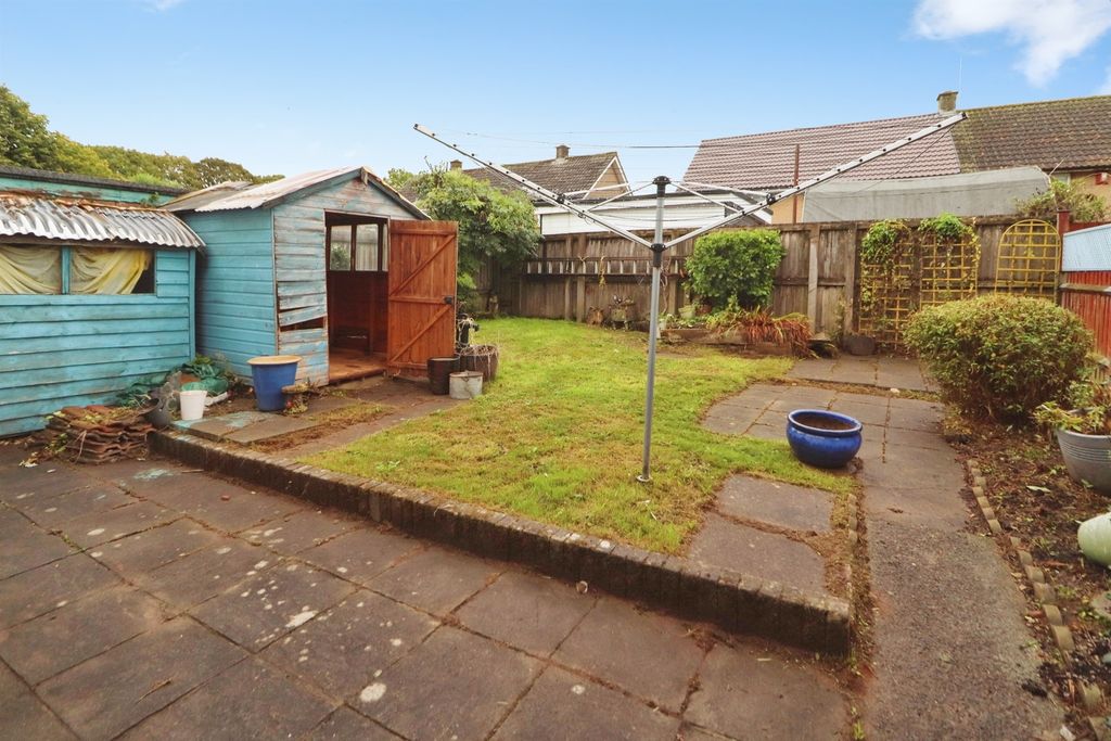Property photo 3 of 17