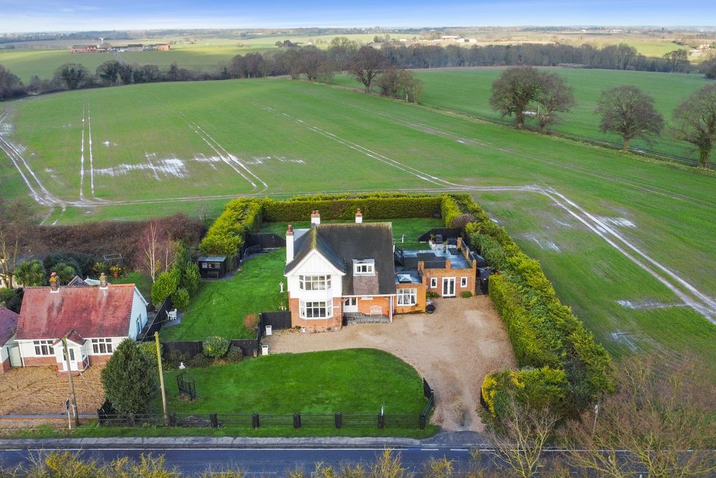 Property photo 1 of 39 Pt-Fc(Col)-Bessbrook-2