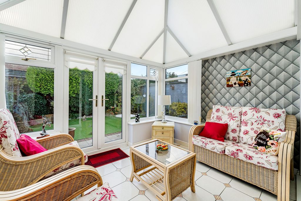 Property photo 3 of 19