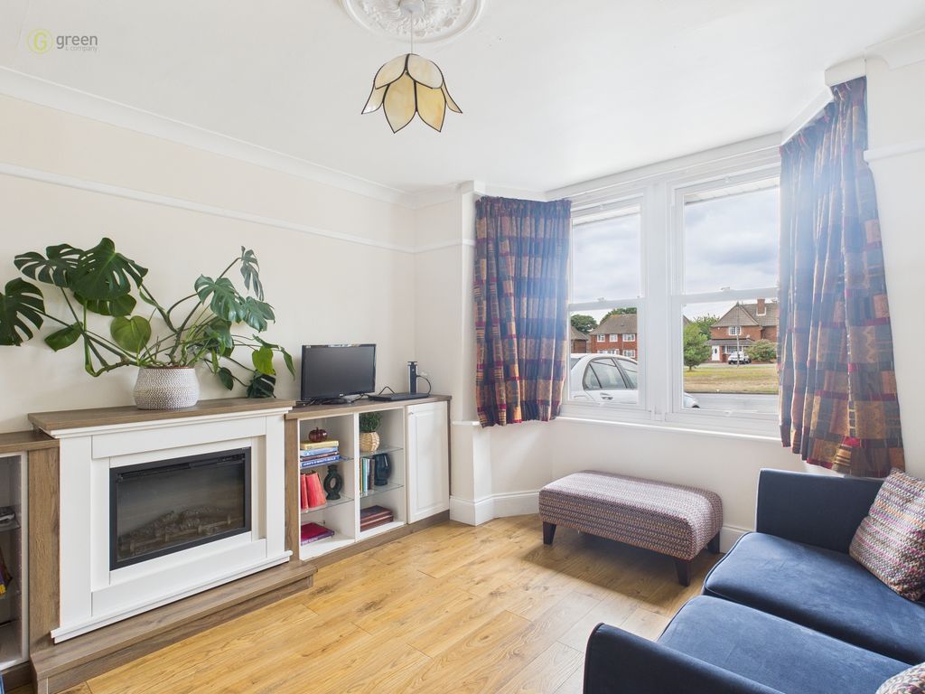Property photo 3 of 53
