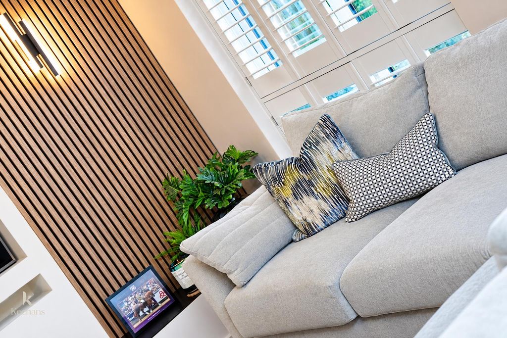 Property photo 2 of 64 Cosy Slatted Wall Living Room.Png