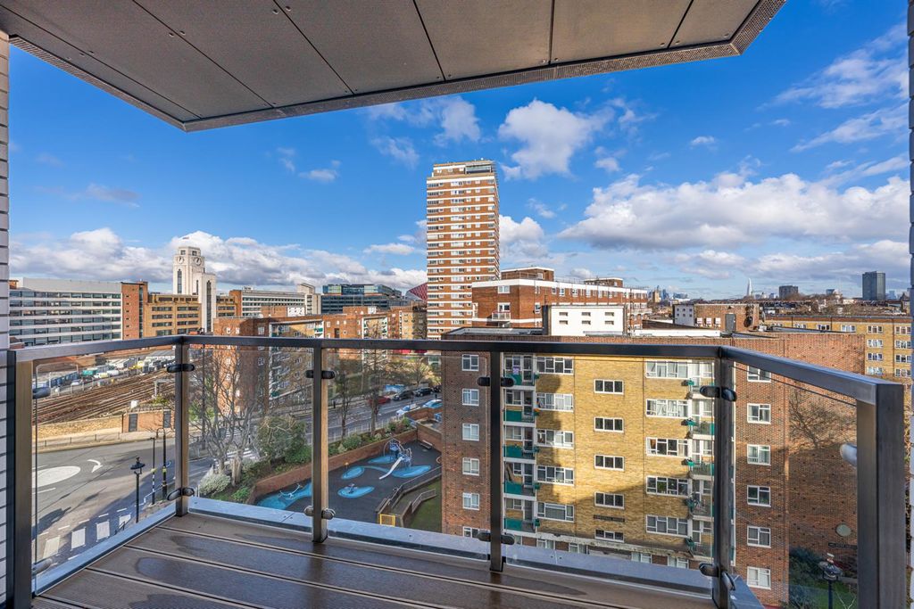 Property photo 3 of 22 Dsc09610-Edit.Jpg