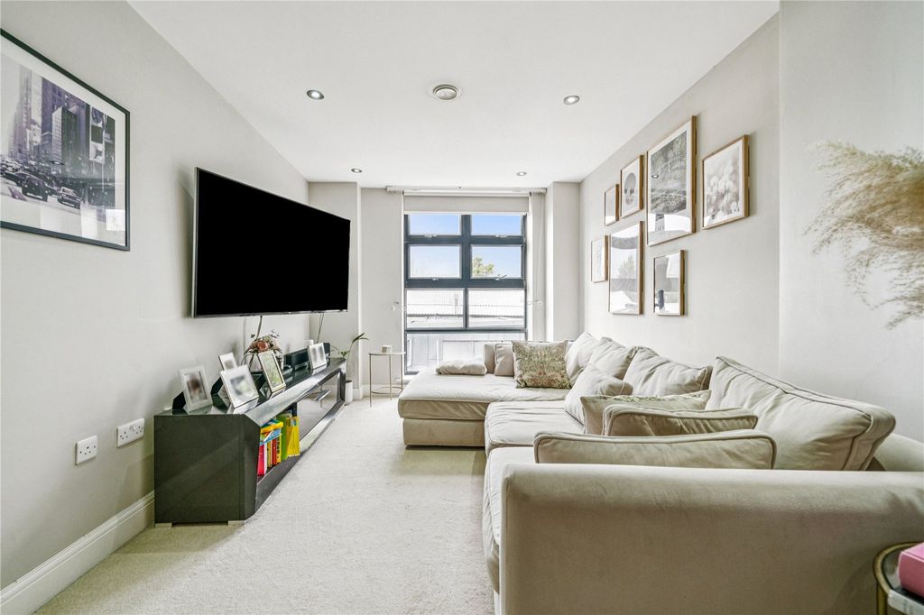 Property photo 2 of 10 Picture No. 27