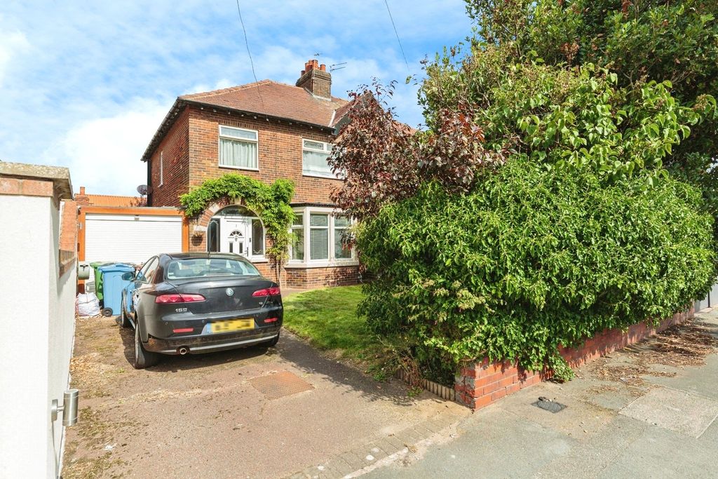 Property photo 1 of 17 Photo