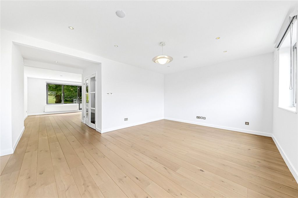 Property photo 3 of 19 Main Reception Room