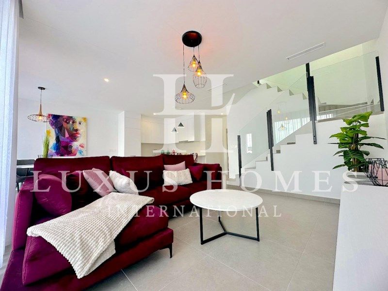 Property photo 1 of 27