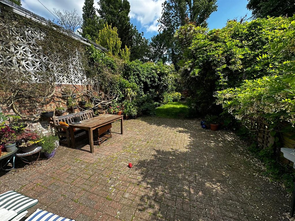 Property photo 3 of 12 13.Jpg