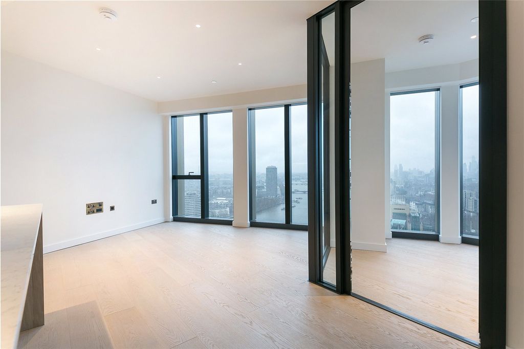 Property photo 2 of 29 Picture No. 03