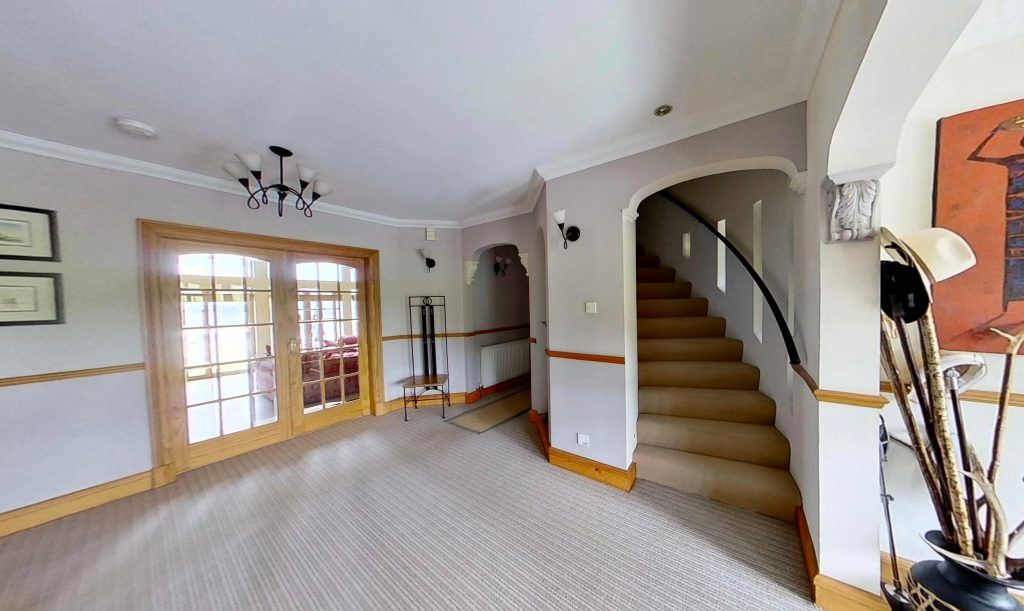 Property photo 3 of 43