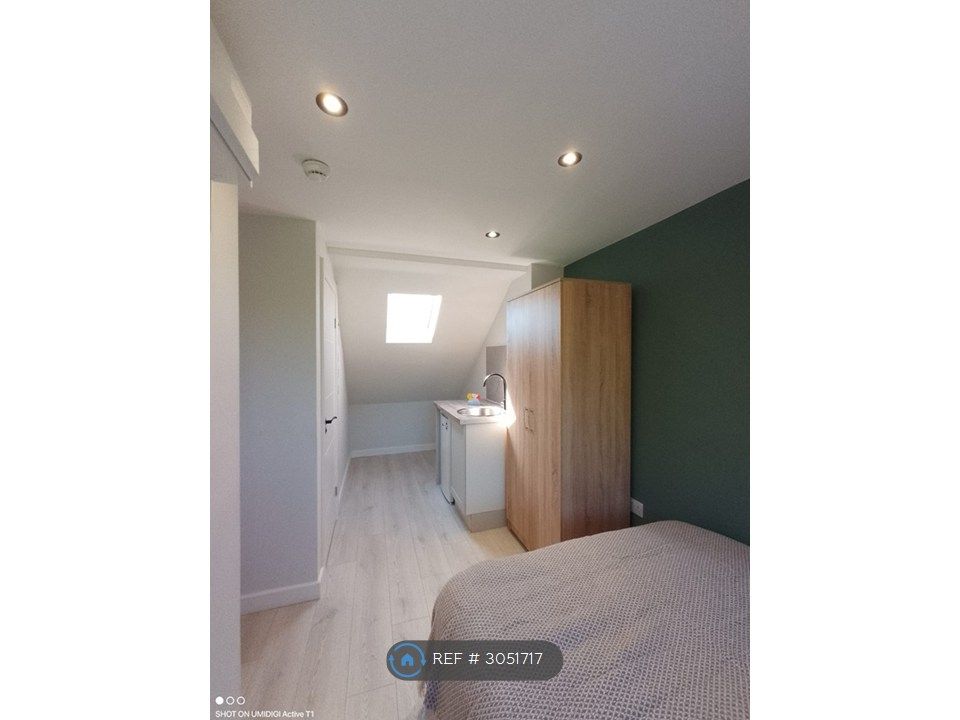 Property photo 2 of 3