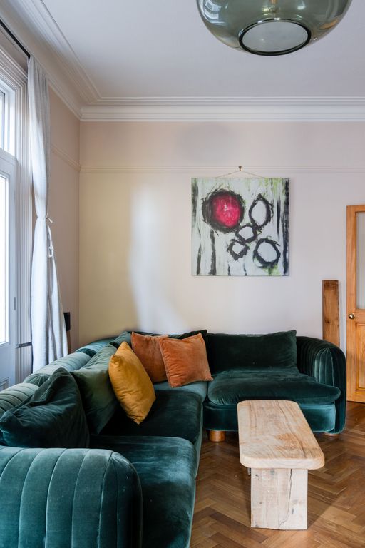 Property photo 3 of 44