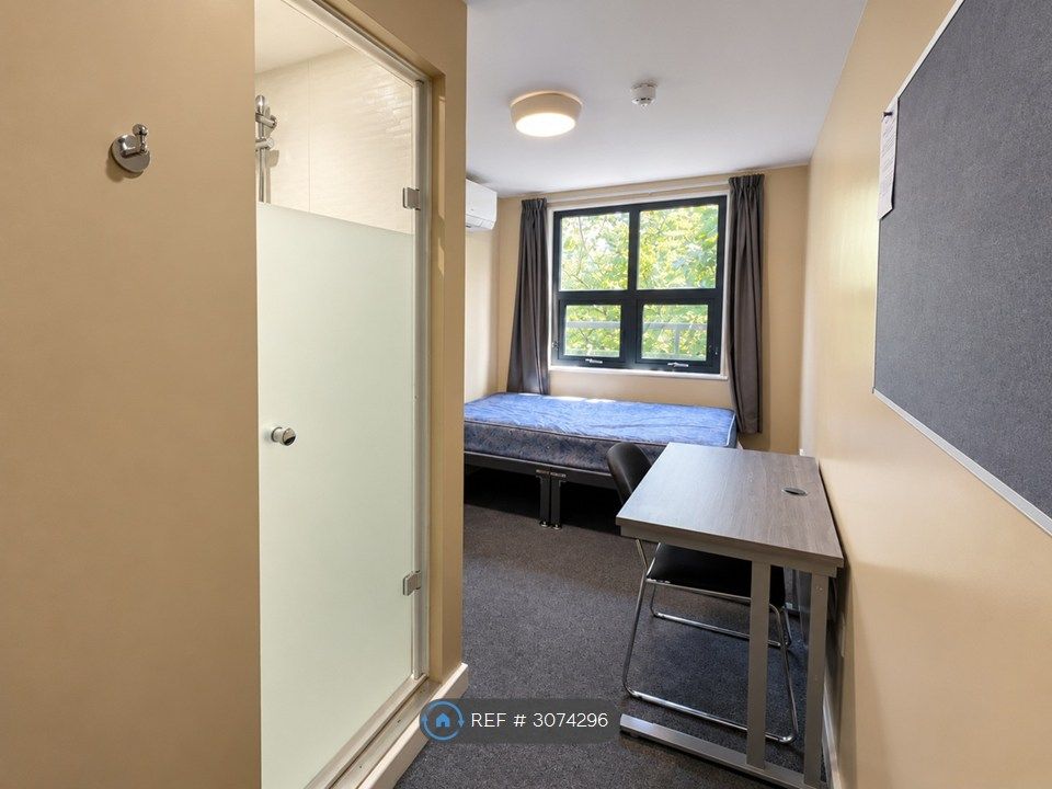 Property photo 3 of 10