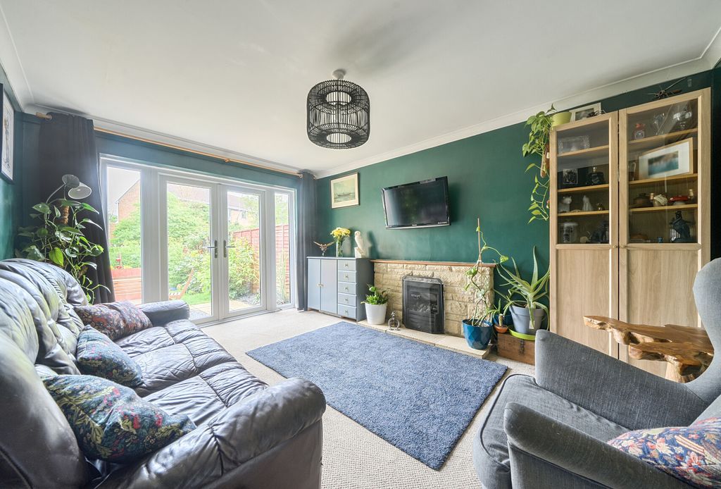 Property photo 2 of 10 1447591-18-69E22A...