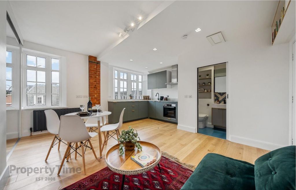 Property photo 1 of 8 2.Png