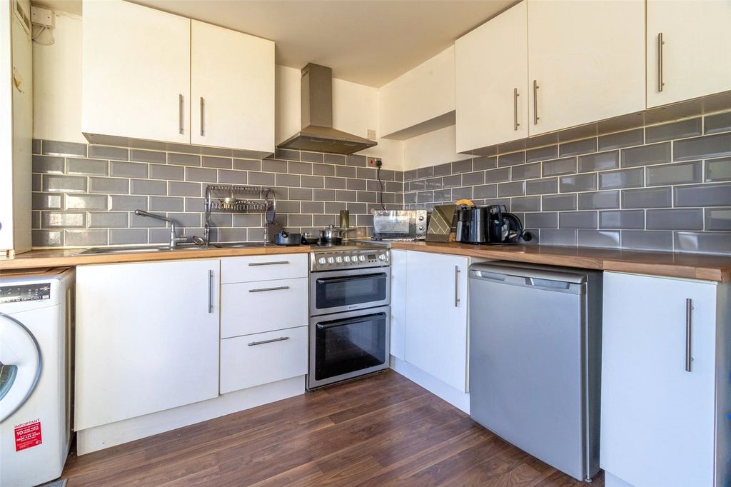 Property photo 3 of 7 Picture No. 05