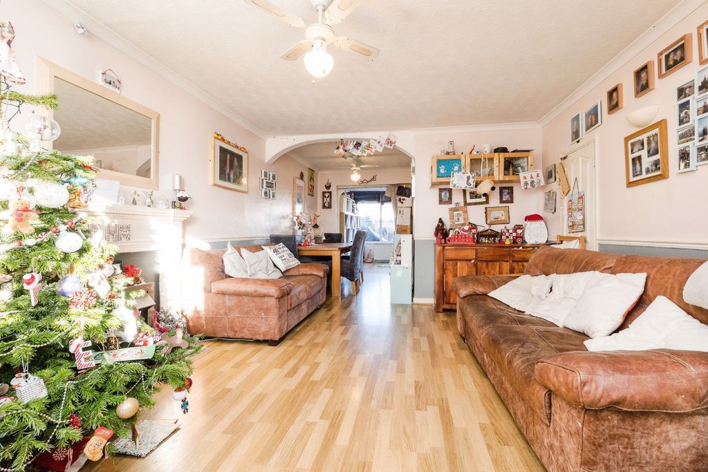 Property photo 3 of 14 Pbox-Img.Jpg