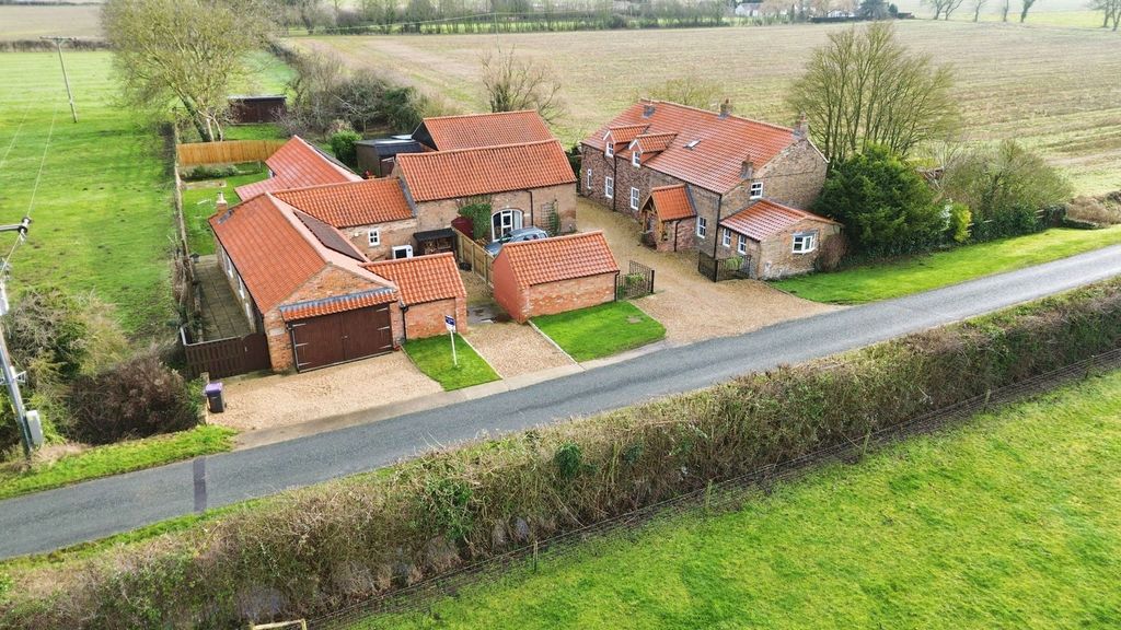 Property photo 1 of 54