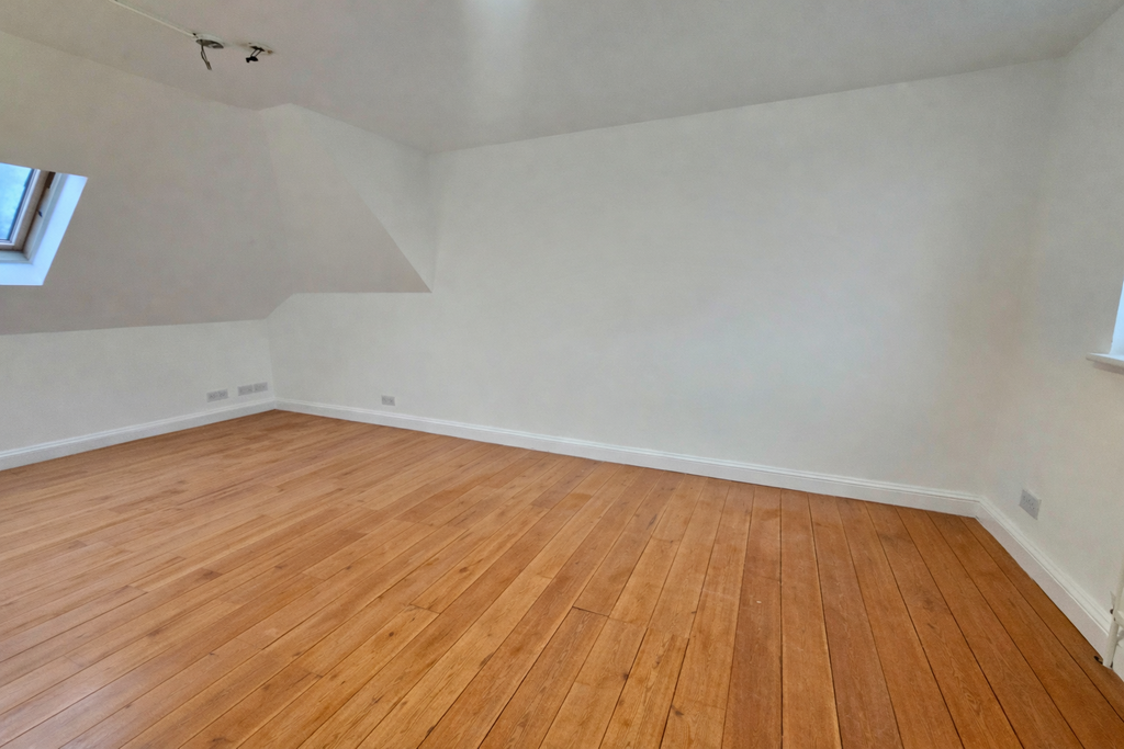 Property photo 1 of 3