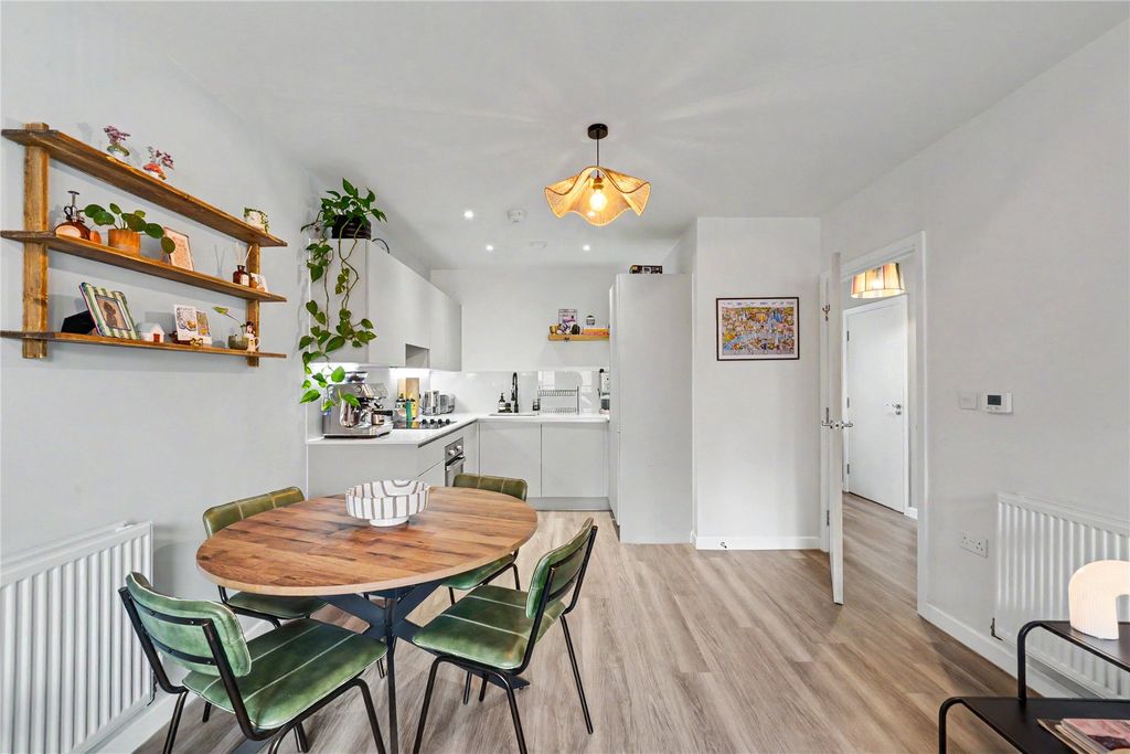 Property photo 1 of 11 Dining Area