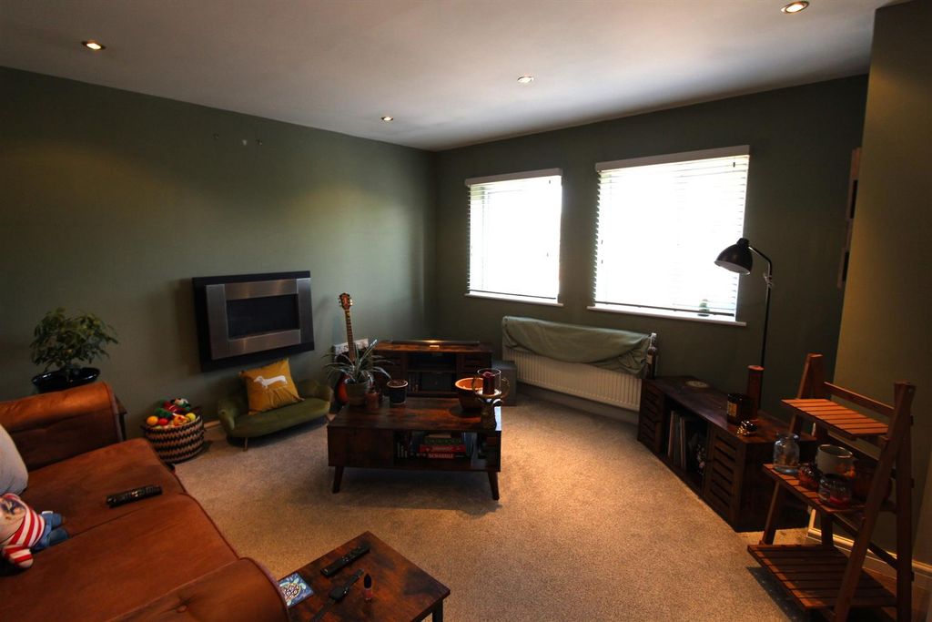 Property photo 2 of 7 Img_9400.Jpg