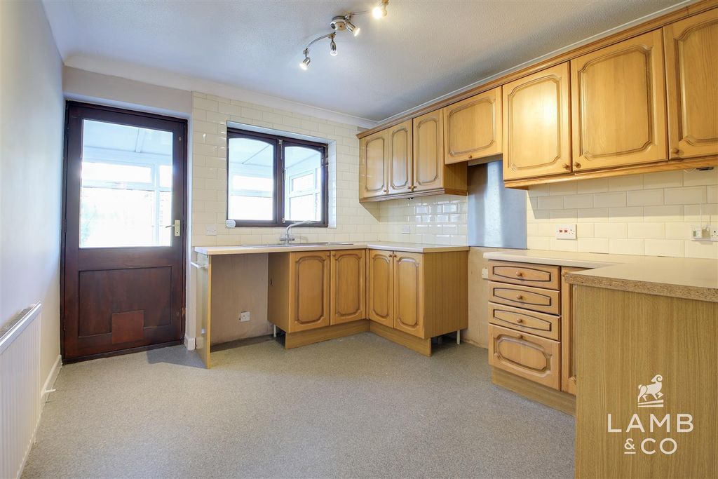 Property photo 3 of 14