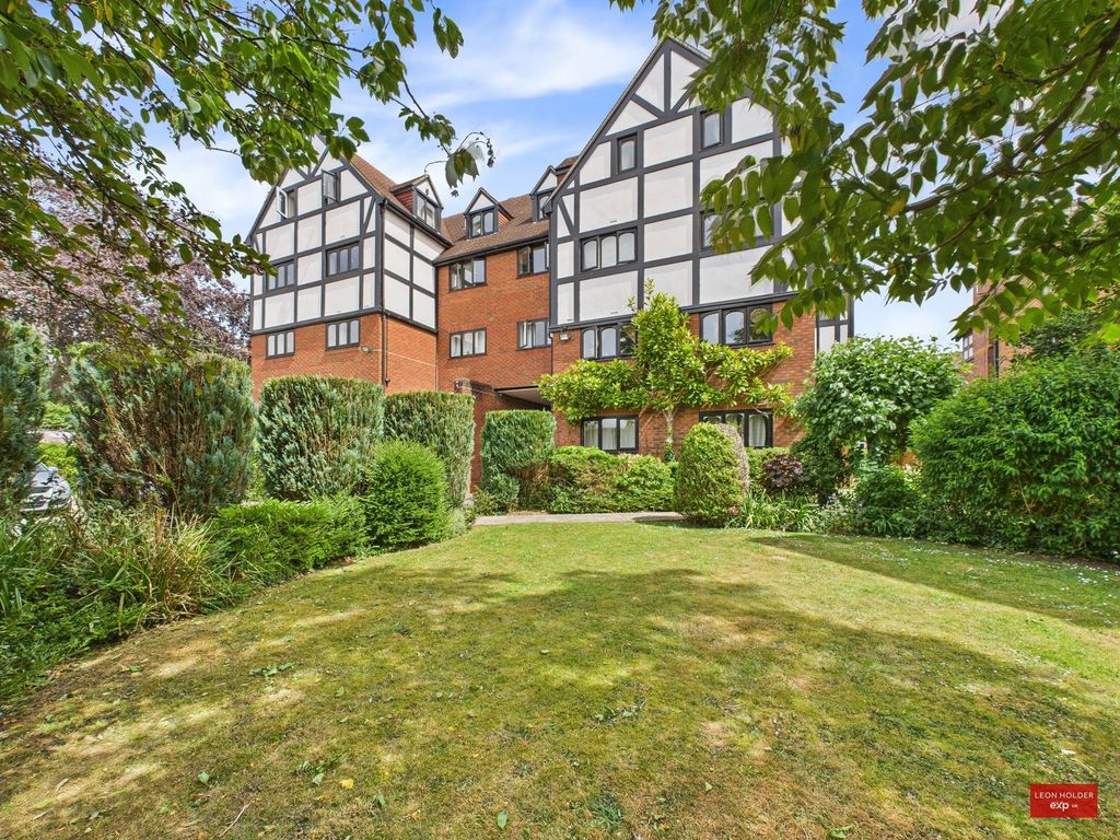 Property photo 2 of 13