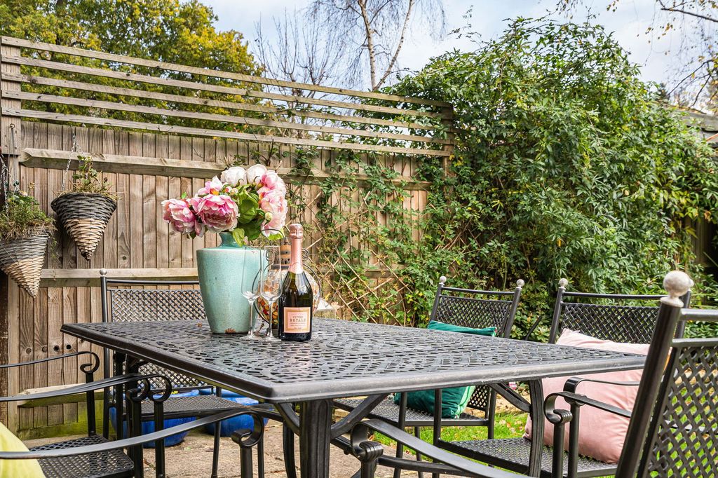 Property photo 3 of 22