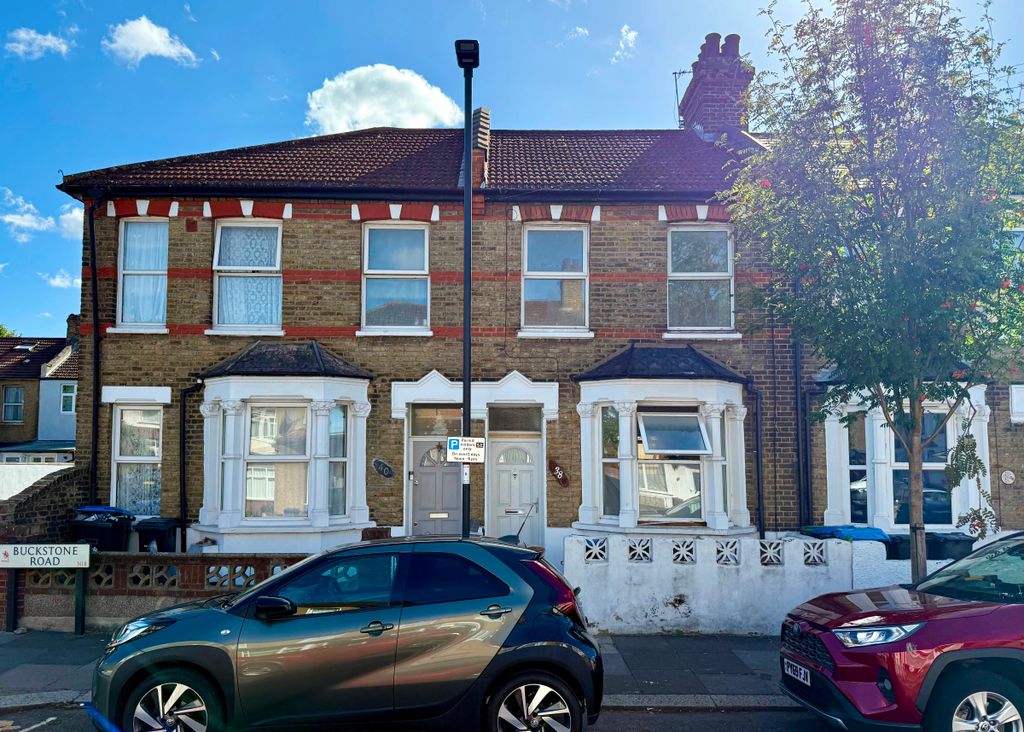 Property photo 2 of 19
