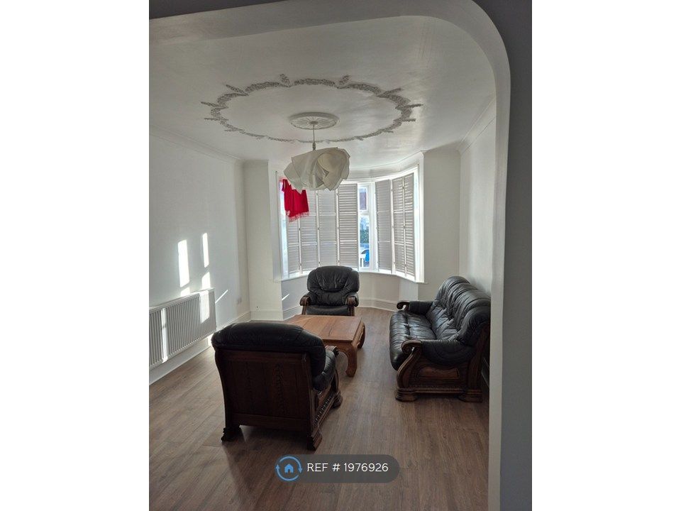 Property photo 2 of 9 Reception