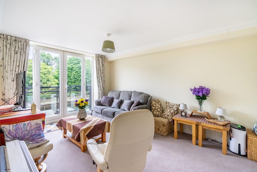 Property photo 2 of 13 Wh-1.Jpg