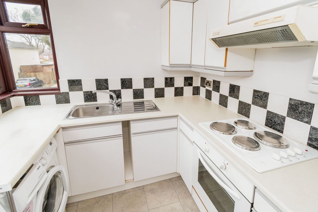 Property photo 2 of 16 Photography