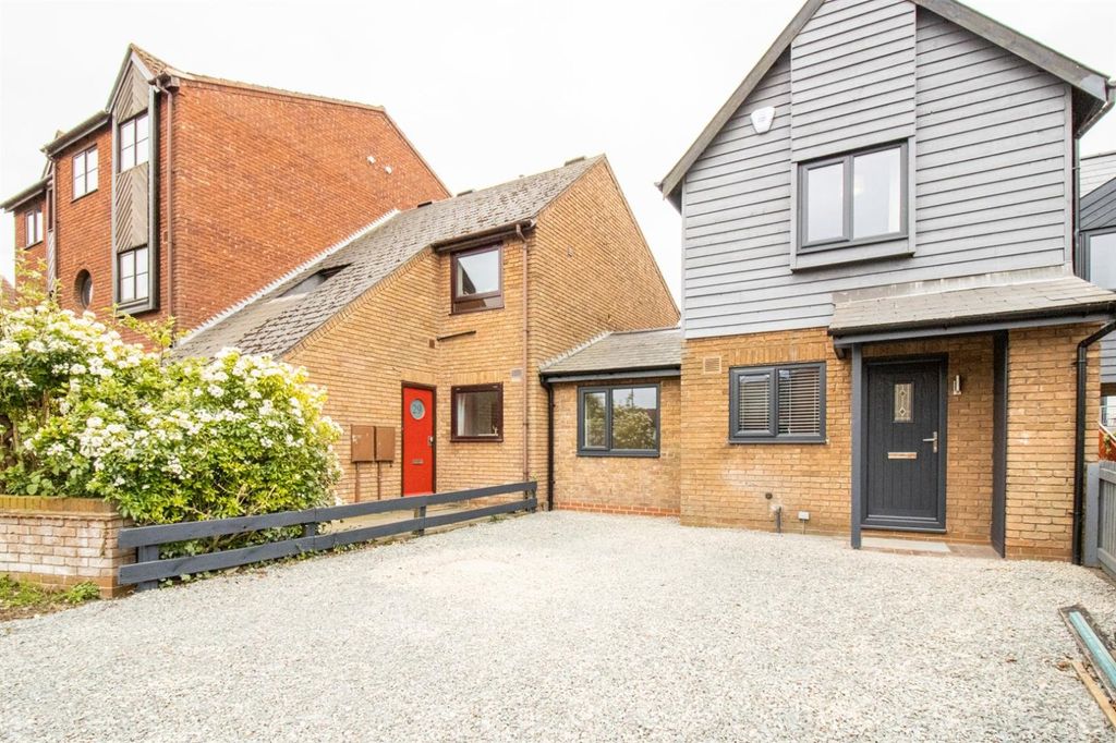 Property photo 1 of 10 Picture No. 01