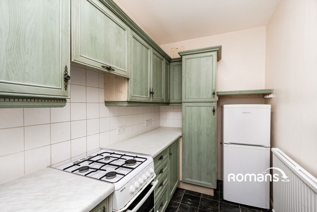 Property photo 3 of 10 Photo