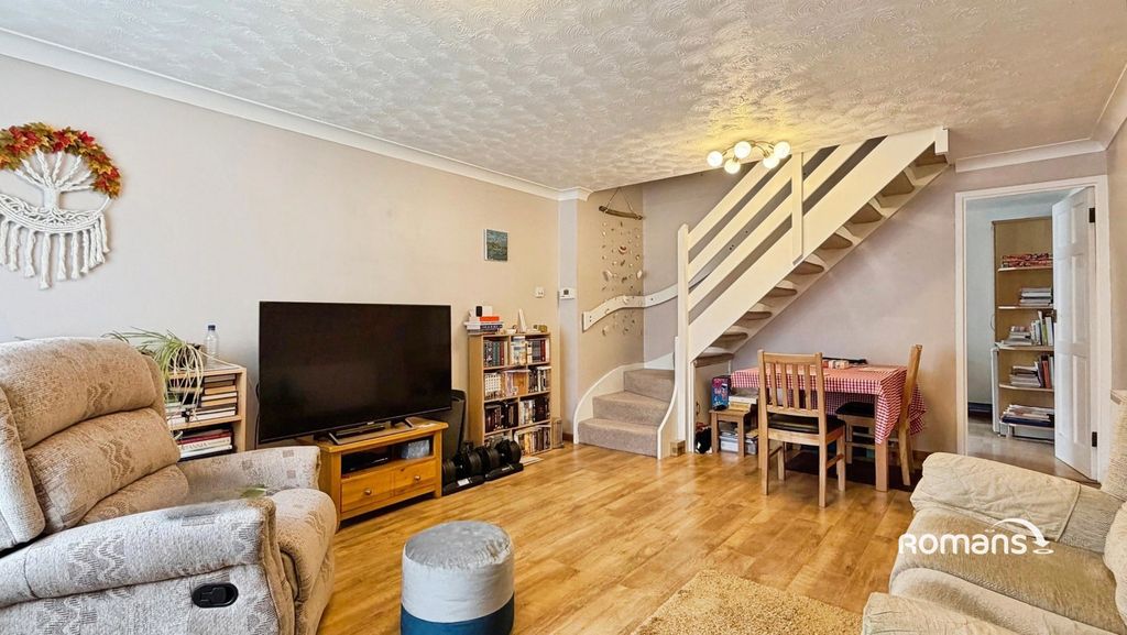Property photo 2 of 13 Pbox-Img.Jpg