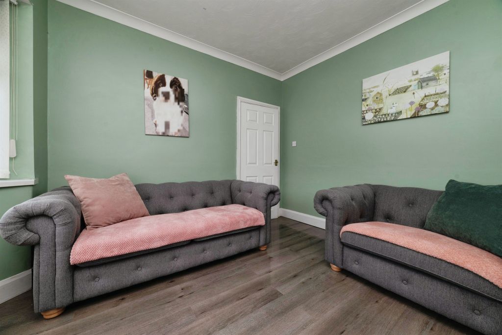 Property photo 3 of 15