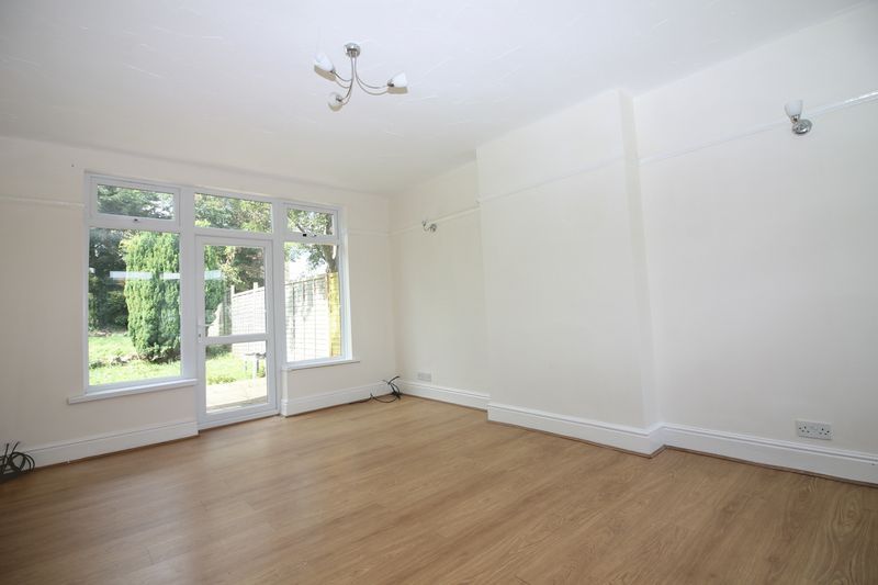 Property photo 3 of 11 Photo 14