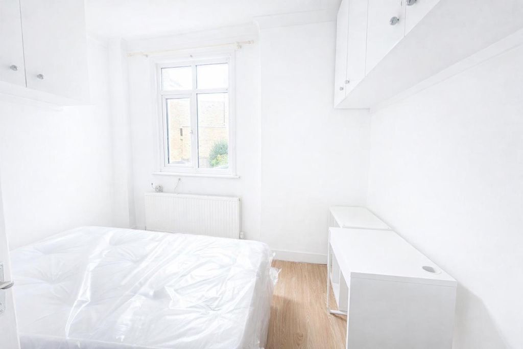 Property photo 3 of 5 Chatgpt Image Feb 6, 2026, 11_34_12 Am.Png