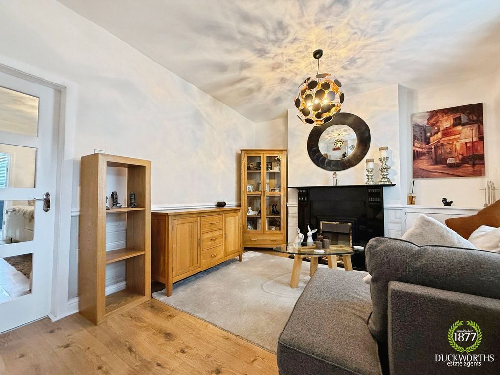 Property photo 2 of 24