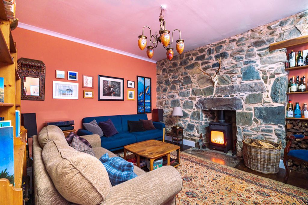 Property photo 2 of 26