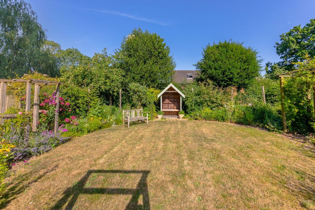 Property photo 3 of 36