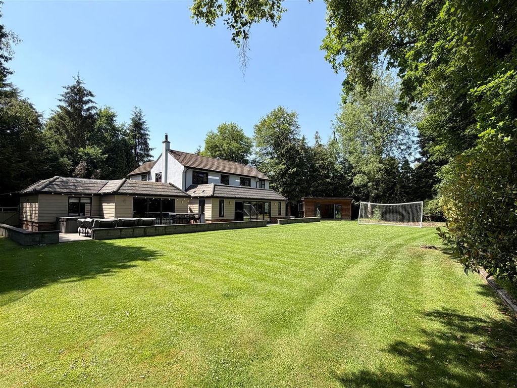 Property photo 1 of 37 8.Jpg