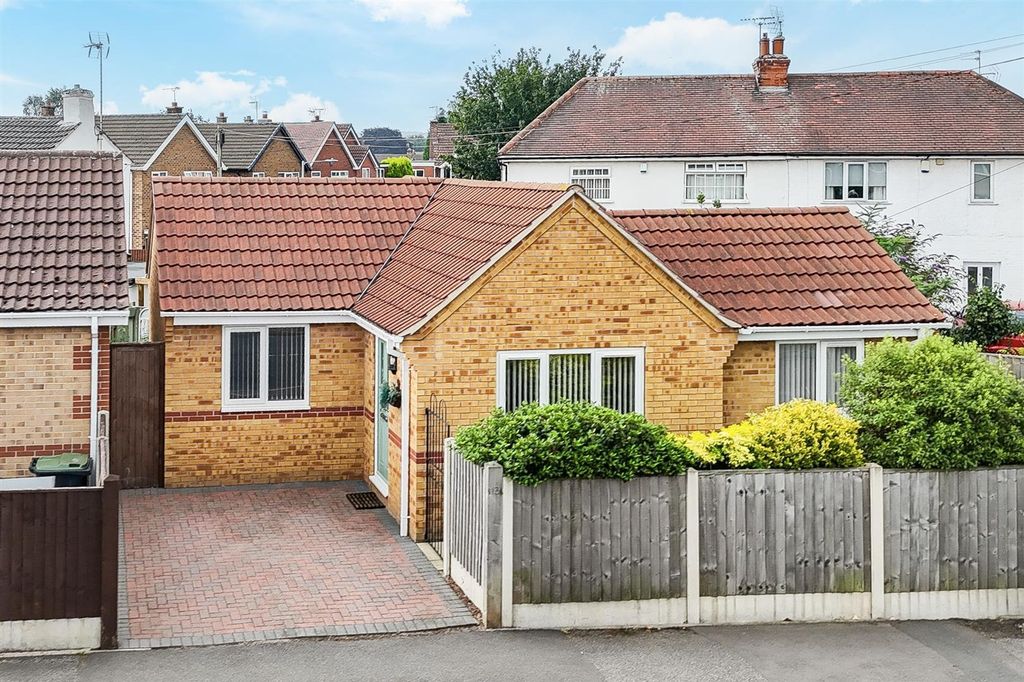 Property photo 1 of 16