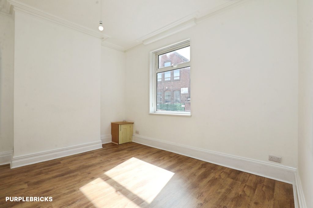 Property photo 3 of 31