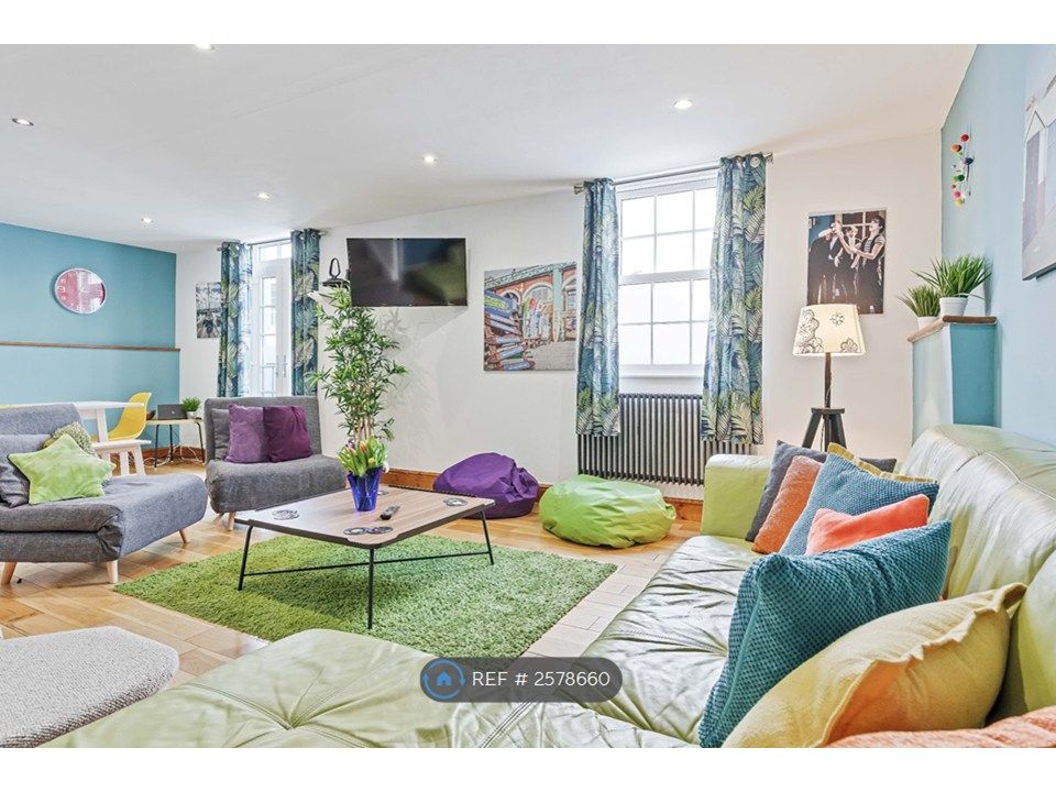 Property photo 1 of 15 Living Area