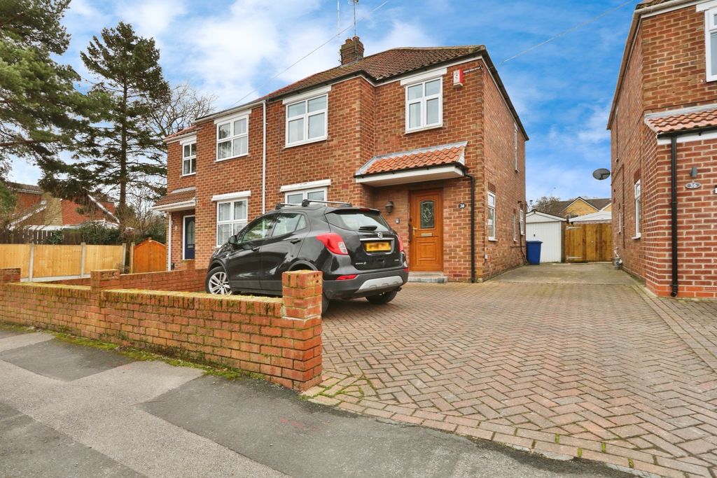 Property photo 1 of 14 3909073