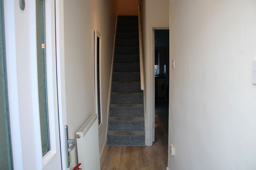 Property photo 2 of 13 Hall