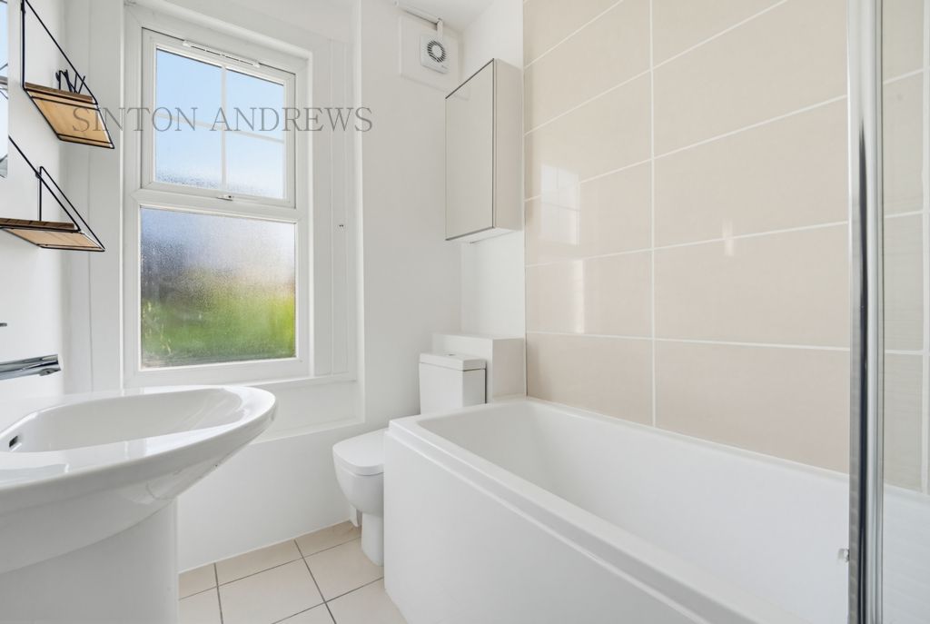 Property photo 2 of 10 Photo 3